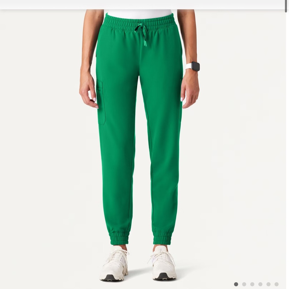 Jaanuu scrub pants